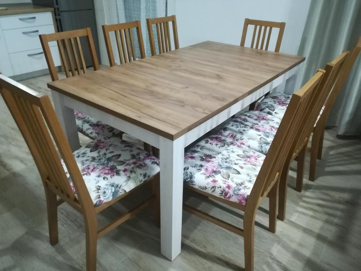 Lägenhet Ljubo
